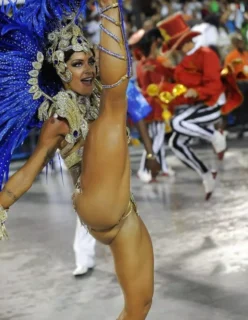 Mulheres peladas gostosas no carnaval
